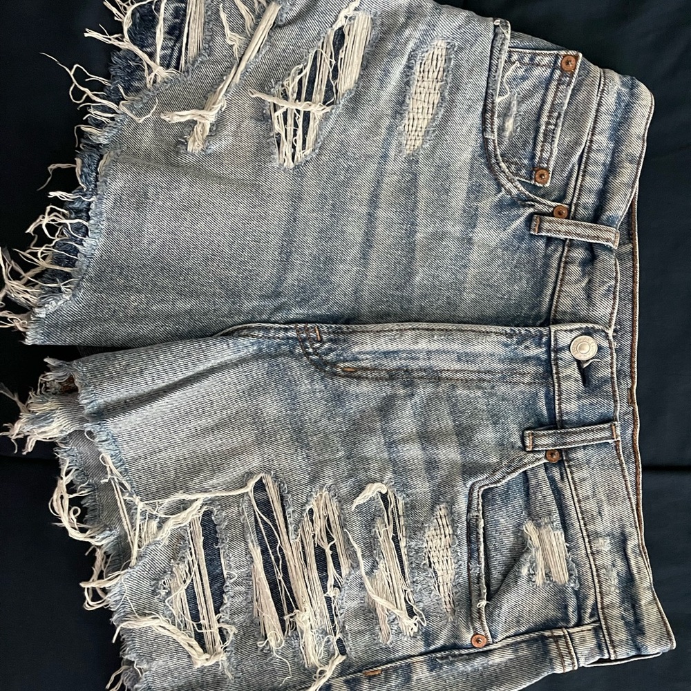 American Eagle Outfitters Distressed Jean Shorts - Light Blue